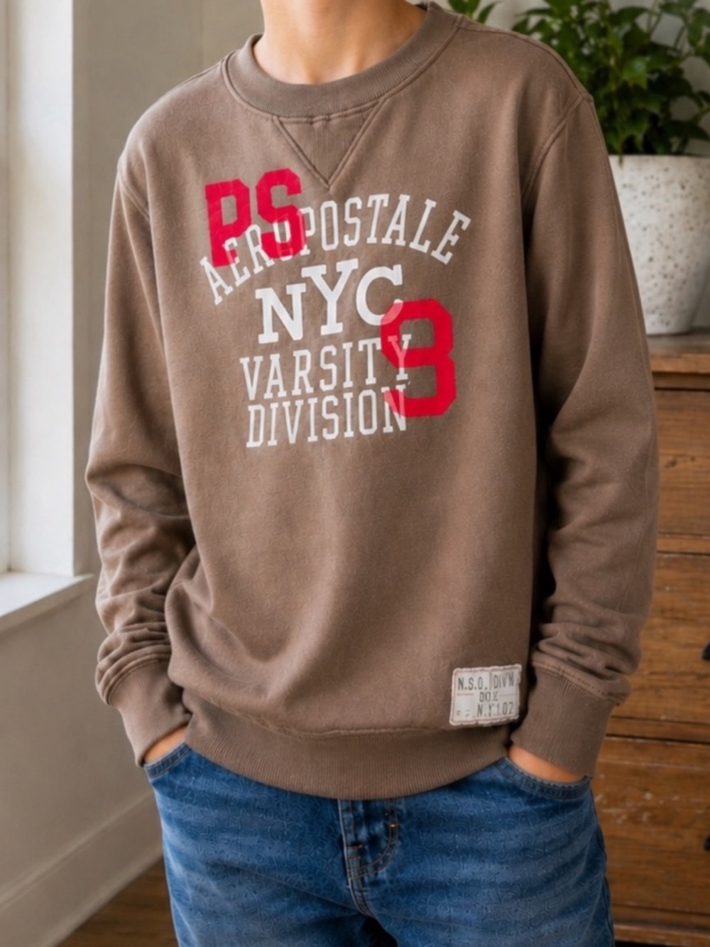AEROPOSTALE Boys 12 Brown Varsity Graphic Crewneck Sweatshirt Distressed School